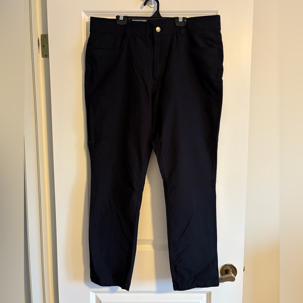 Kirkland Signature Men's Stretch Tech Pant